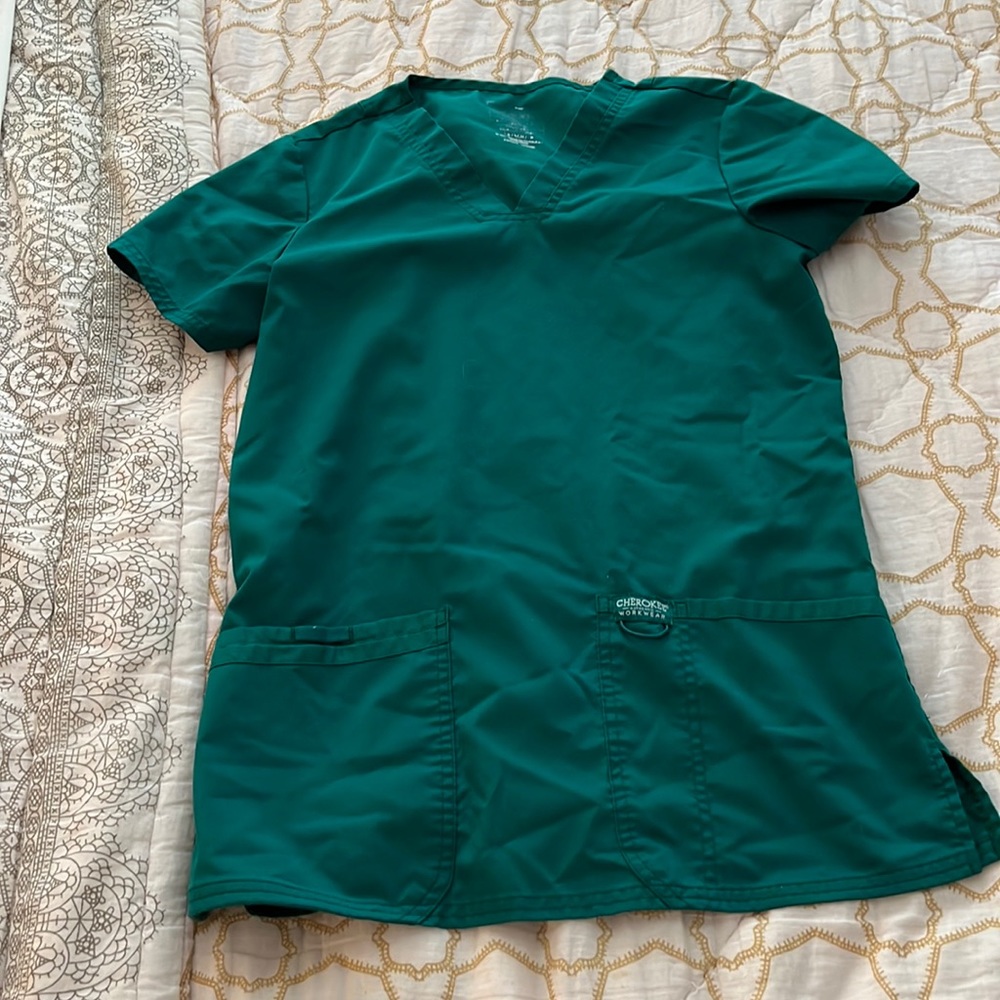 Cherokee Hunter Green scrub top